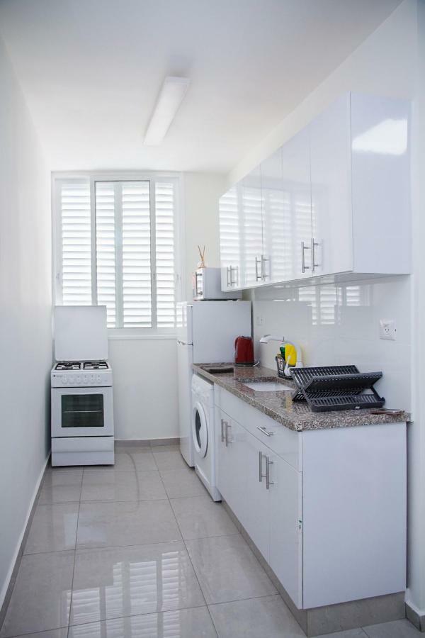 Apartments4You Maya บัตยัม ภายนอก รูปภาพ